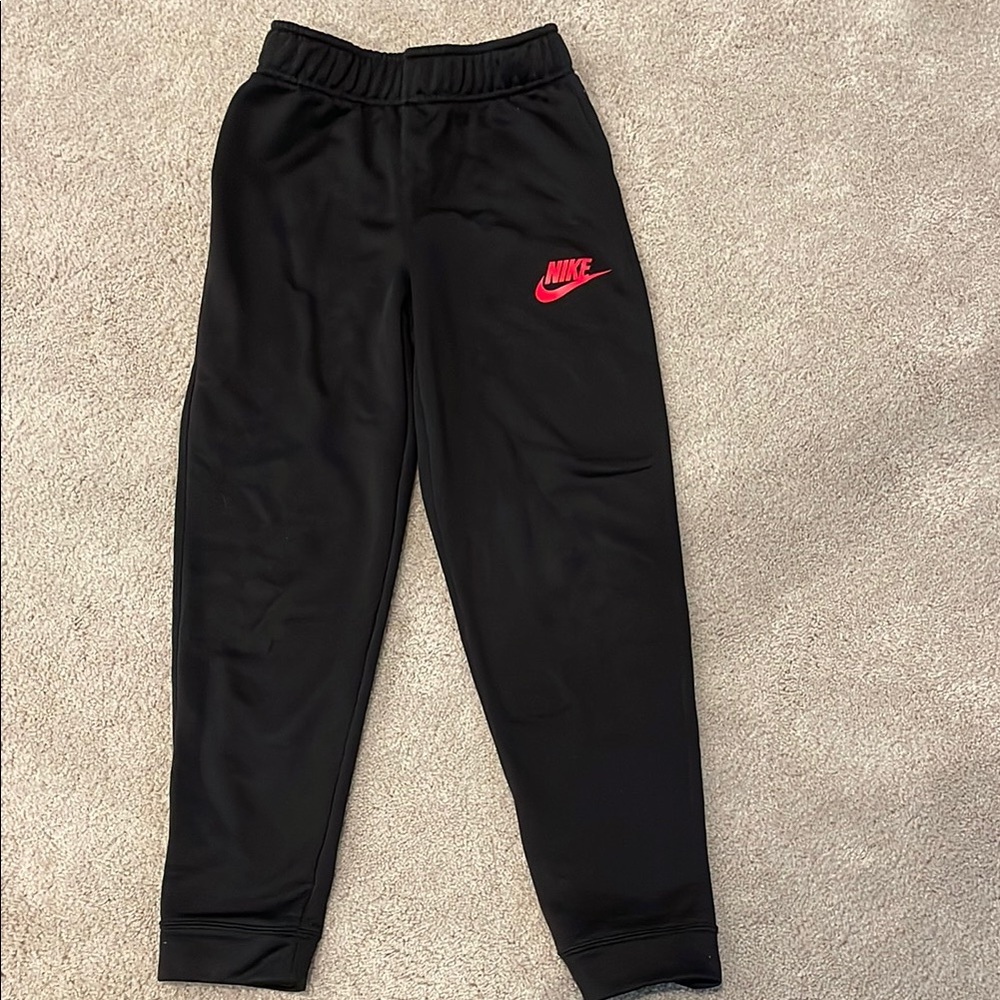 Nike Black and red sweatsuit